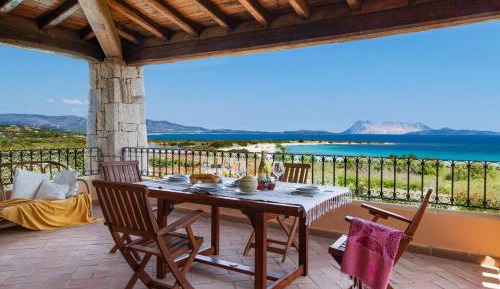 Three-Bedroom Superior Apartment