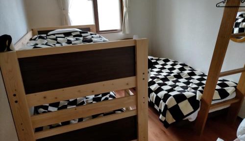 Economy Triple Room