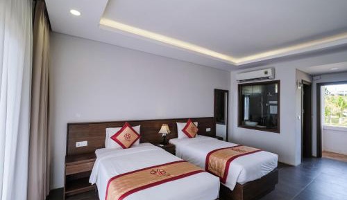 Twin Room with Sea View
