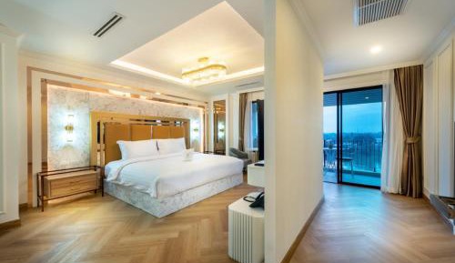 Suite with River View