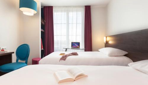 Standard Family Suite with 2 Connecting Rooms