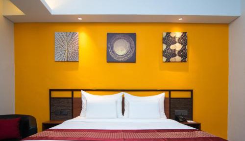Deluxe Queen Room