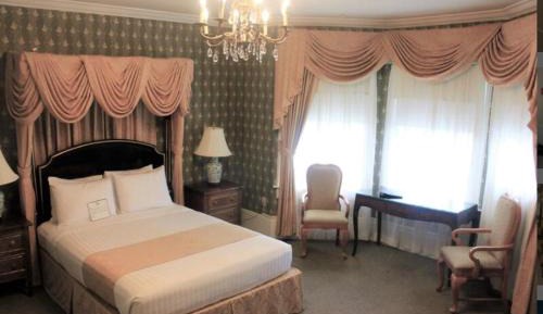 Queen Room - Disability Access