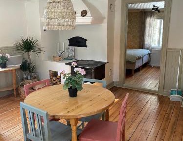 One-Bedroom House