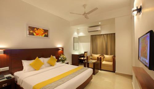 Deluxe Double Room (2 Adults + 1 Child)