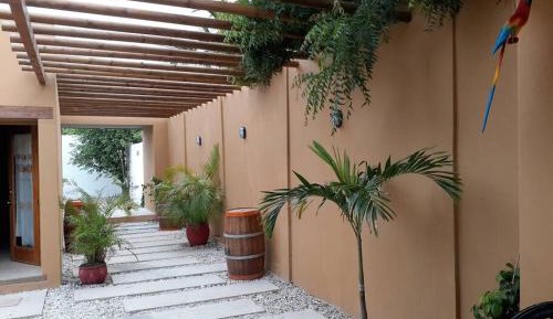 Villa with Garden View