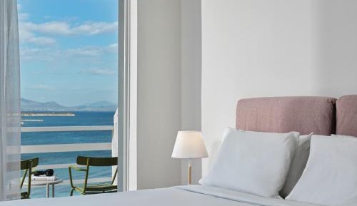 Double or Twin Room with Side Sea View