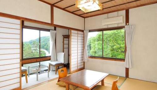 Japanese-Style Triple Room with Shared Bathroom