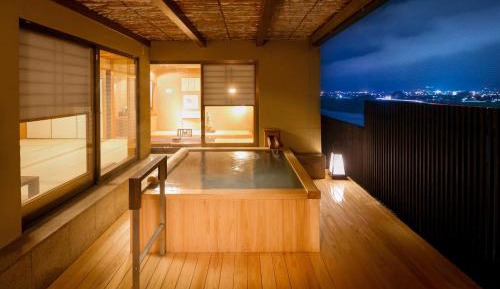Deluxe Japanese-Style Room with Private Hot Spring Selected at Check-In