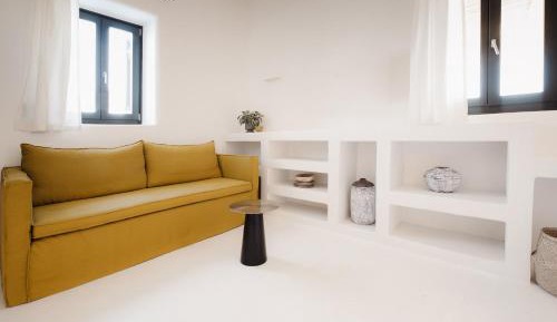 Koukoumi Suite with Veranda and Hot Tub