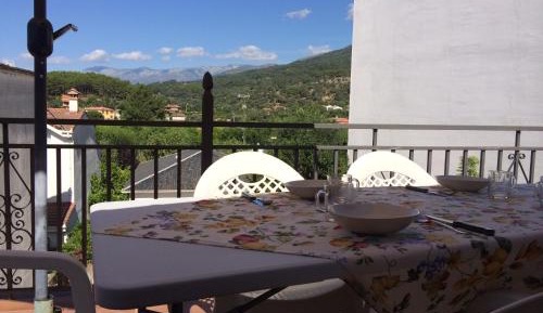 One-Bedroom Apartment with Terrace