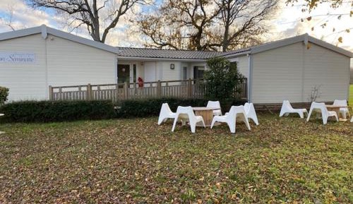 Bungalow with Patio