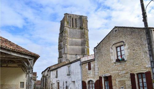 Two-Bedroom Holiday Home