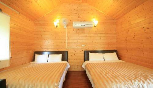 Superior Chalet (4 Adults)