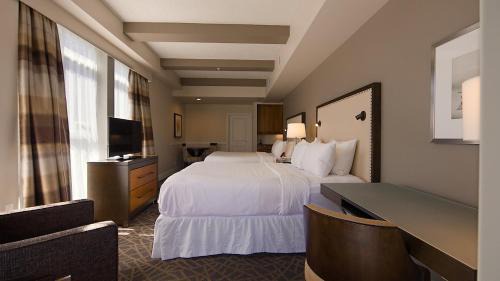 Accessible room with 2 queen beds