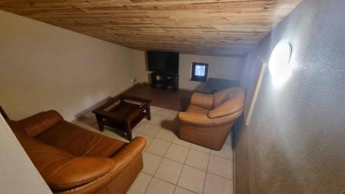 Quadruple Room with Private Bathroom