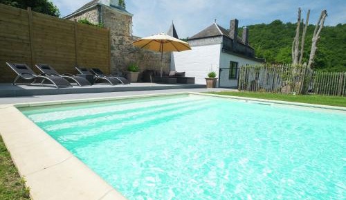 One-Bedroom Holiday Home