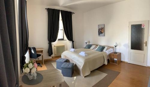 Apartment (2 Adults)