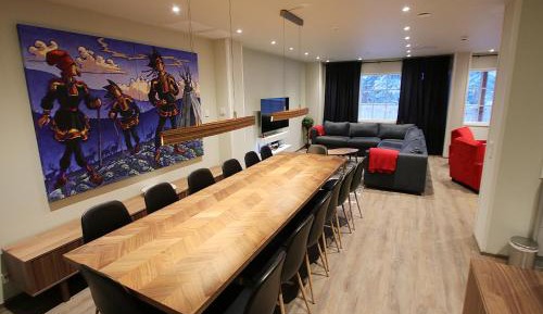 Deluxe Apartment