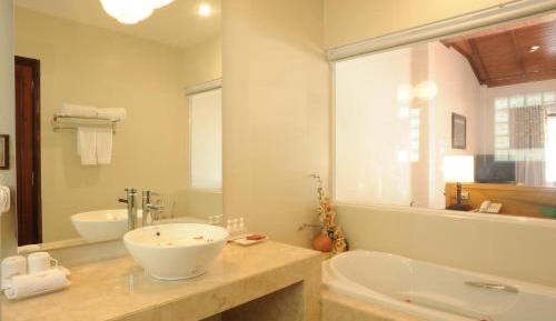 Deluxe Double Room with River View