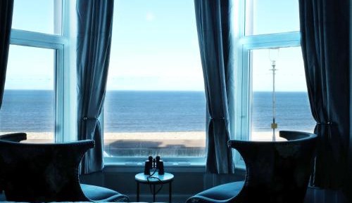 Deluxe King room with Sea View