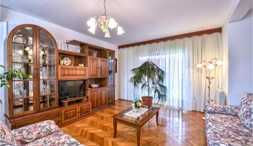 Two-Bedroom Holiday Home