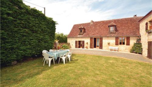 Three-Bedroom Holiday Home 