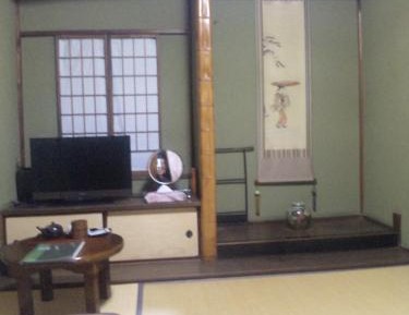 Japanese-Style Single Room with Shared Bathroom - Non-Smoking 