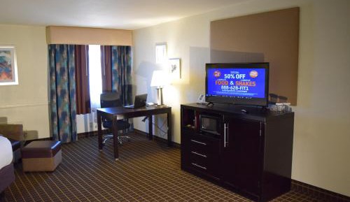 Queen Room with Two Queen Beds - Accessible/Non-Smoking 