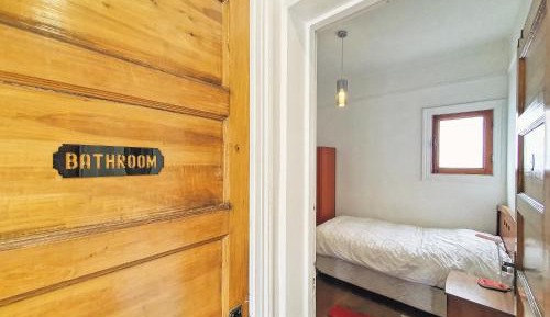 Single Room with Shared Bathroom