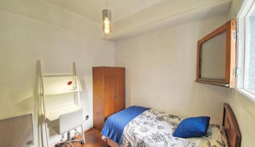 Single Room with Shared Bathroom