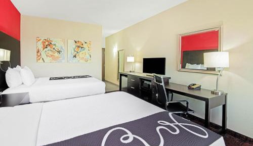 2 Queen Beds, Mobility/Hearing Impaired Accessible Room, Non-Smoking