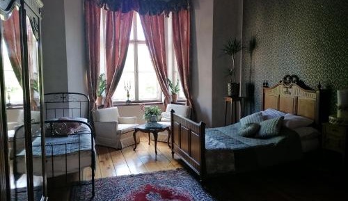 Triple Room with Shared Toilet