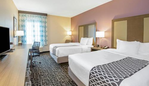 Queen Room with Two Queen Beds - Non-Smoking