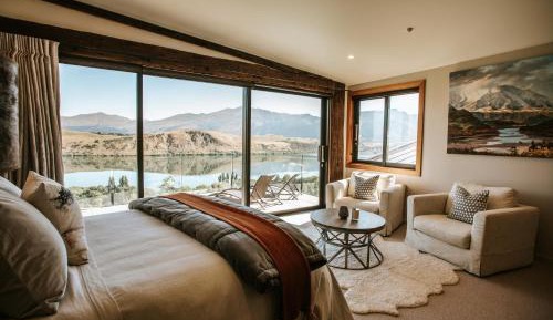 Retreat Suite