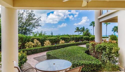 1-Bedroom Beach Level (4105)