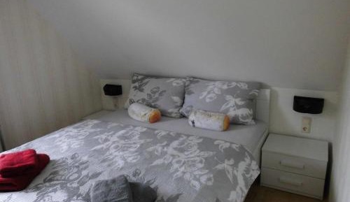 Apartment with Shower