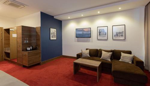 Comfort Triple Room