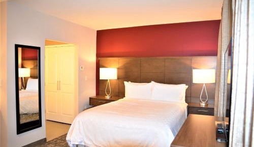 Studio Queen Suite - Non-Smoking