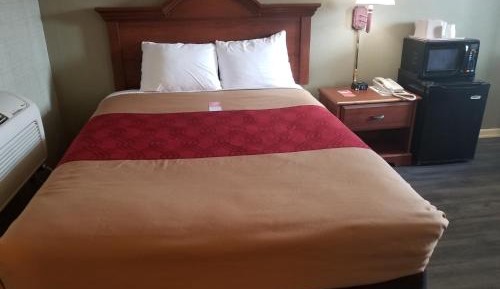 Queen Room