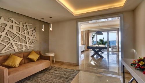 Luxury Chairman Two Bedroom Suite Ocean Front Diamond Club