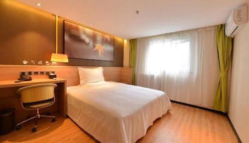 Business Queen Bed Room