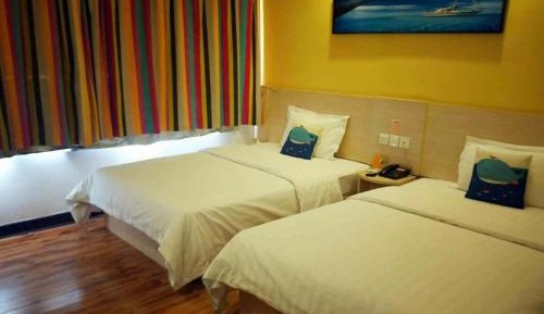 Comfortable Twin Room