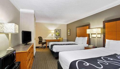 Deluxe Double Room with Two Double Beds - Non-Smoking