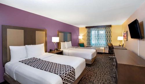 Deluxe Queen Room with Two Queen Beds