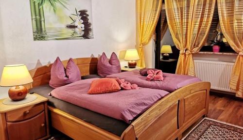Double or Twin Room with Bathroom
