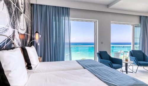 Studio with Sea View - Double Bed