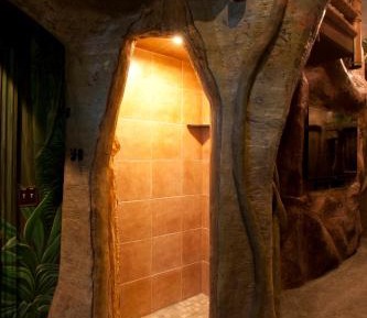 King Room - Mayan Rainforest Theme