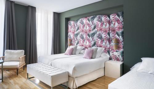 Double Room with Extra Bed (3 Adults)