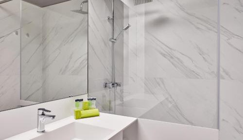 Comfort Double or Twin Room with Extra Bed